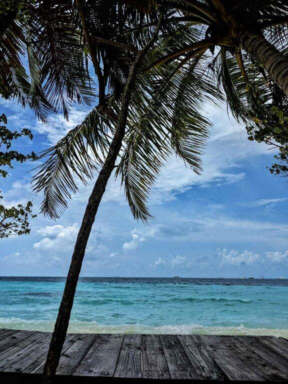 Beach and lagoon view from Thulusdhoo
